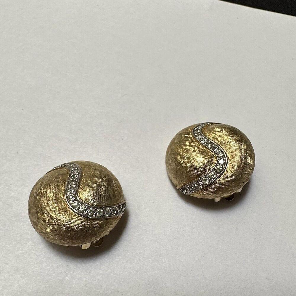 Jomaz Signed Vintage Joseph Mazer Rhinestone Textured Clip On Earrings